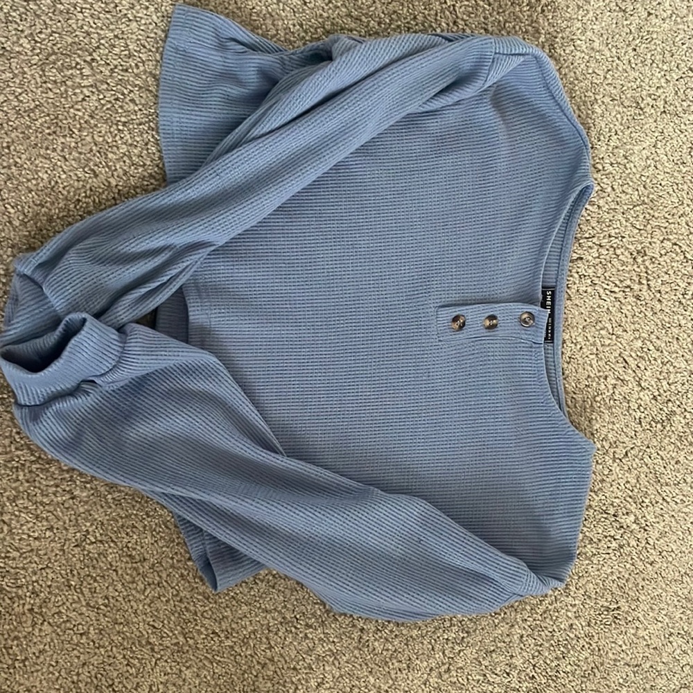 Size small crop top
